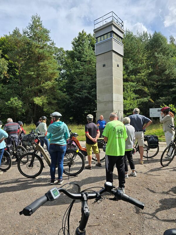 Rundfahrt Grenzenlos mit dem Fahrrad 2025, Grenzturm Walbeck